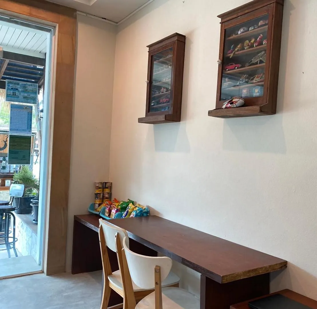 招待所 Beach House 24 Ko Lanta